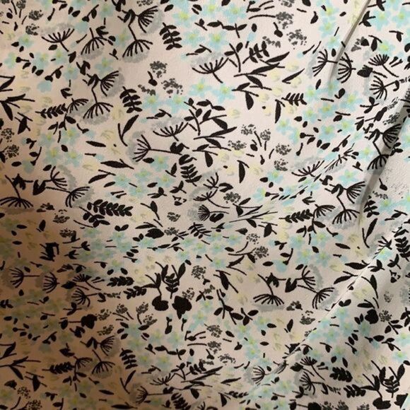 Talula Aritzia Blue & Black Floral Print Tank Top - Picture 5 of 5